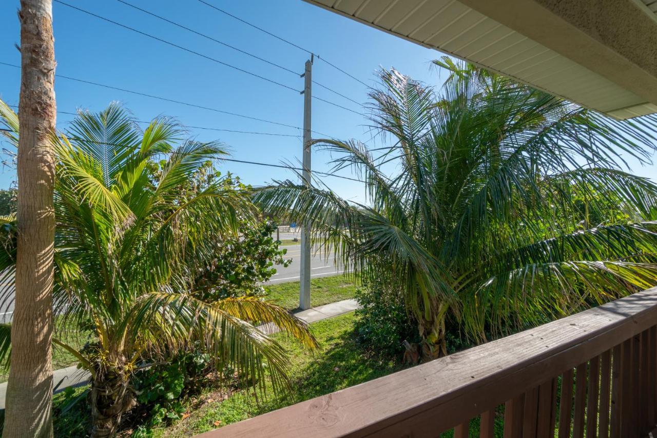 Beachside Serenity Escape - Private 3Br And 2Ba, Dog Friendly Duplex Oasis, Steps To Shore! Melbourne Exterior foto
