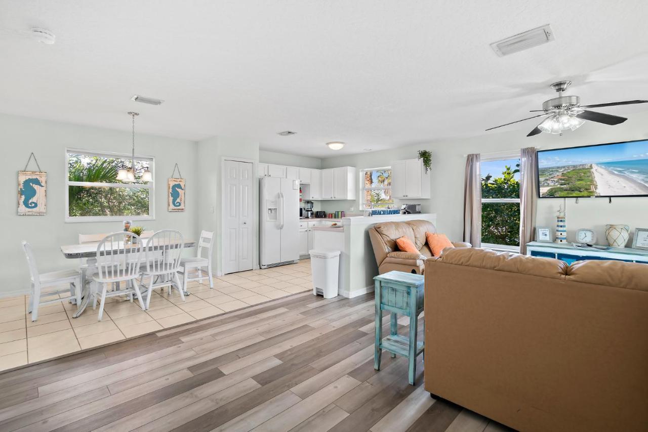Beachside Serenity Escape - Private 3Br And 2Ba, Dog Friendly Duplex Oasis, Steps To Shore! Melbourne Exterior foto